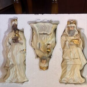 1990’s Bon Ton series nativity